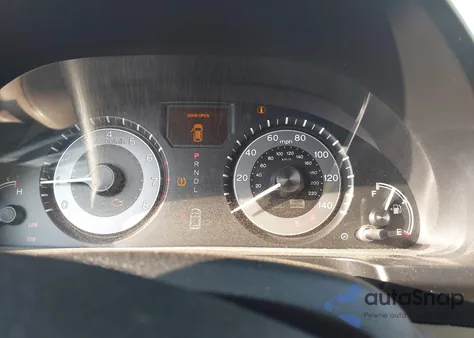 2015 Honda Odyssey Touring/Touring Elite z USA, uszkodzony, nr VIN 5FNRL5H97FB080762